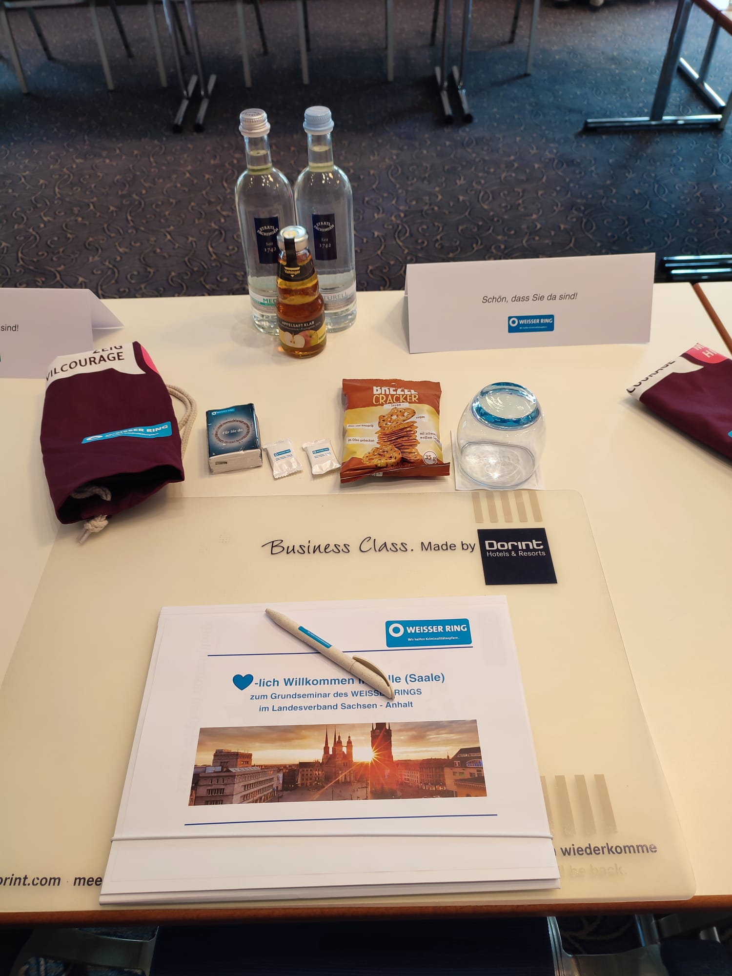Arbeitsplatz zum Grundseminar im Dorint Charlottenhof Halle (Saale)